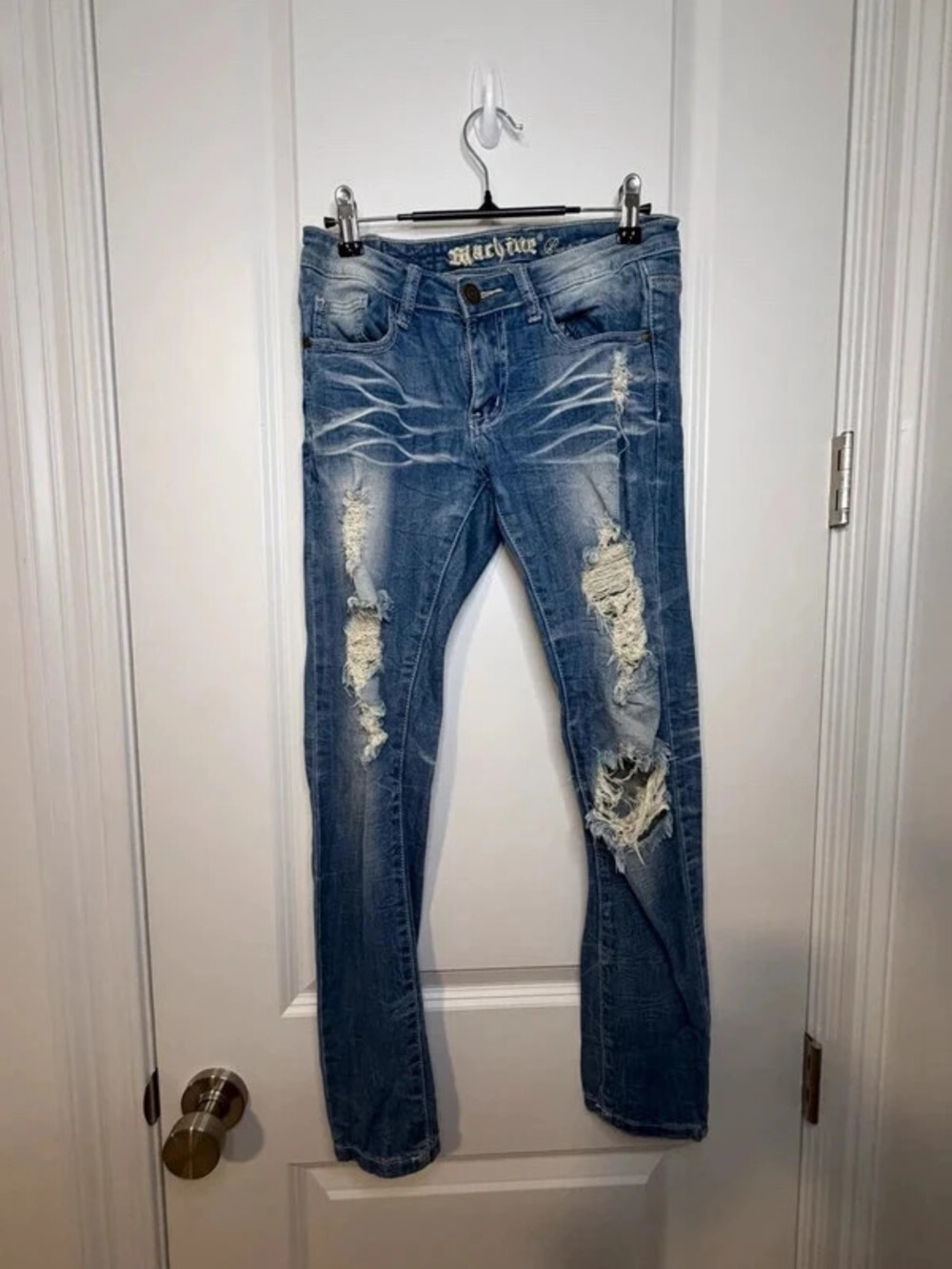Machine skinny jeans with rips size 27 fall